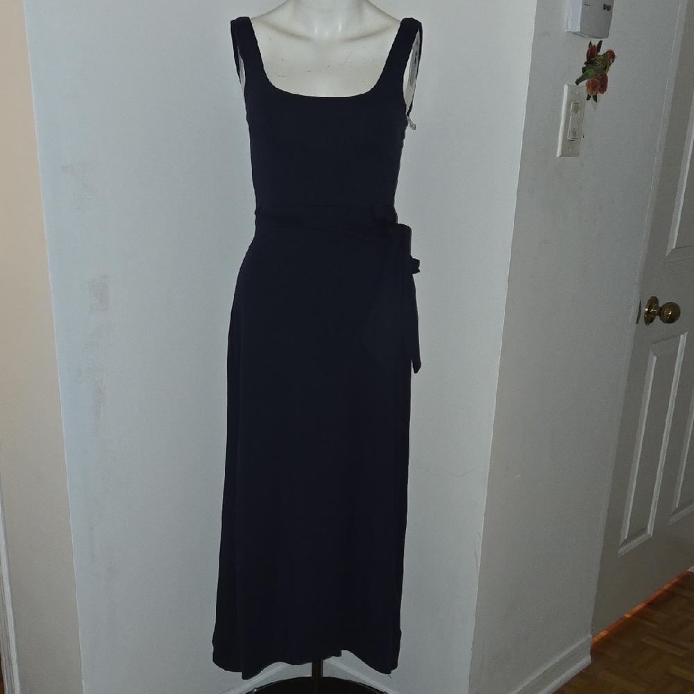 Elegant Black Sleeveless Dress